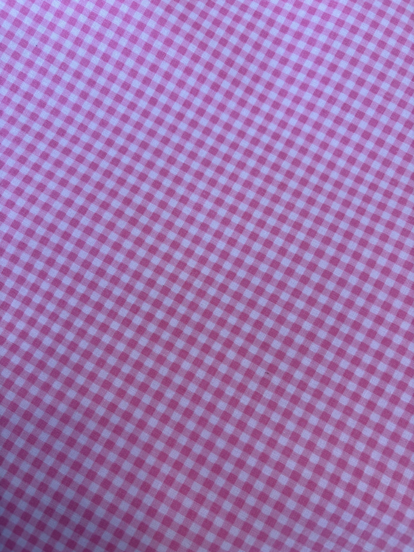 Pinkie Gingham Heart Shaped Bag.