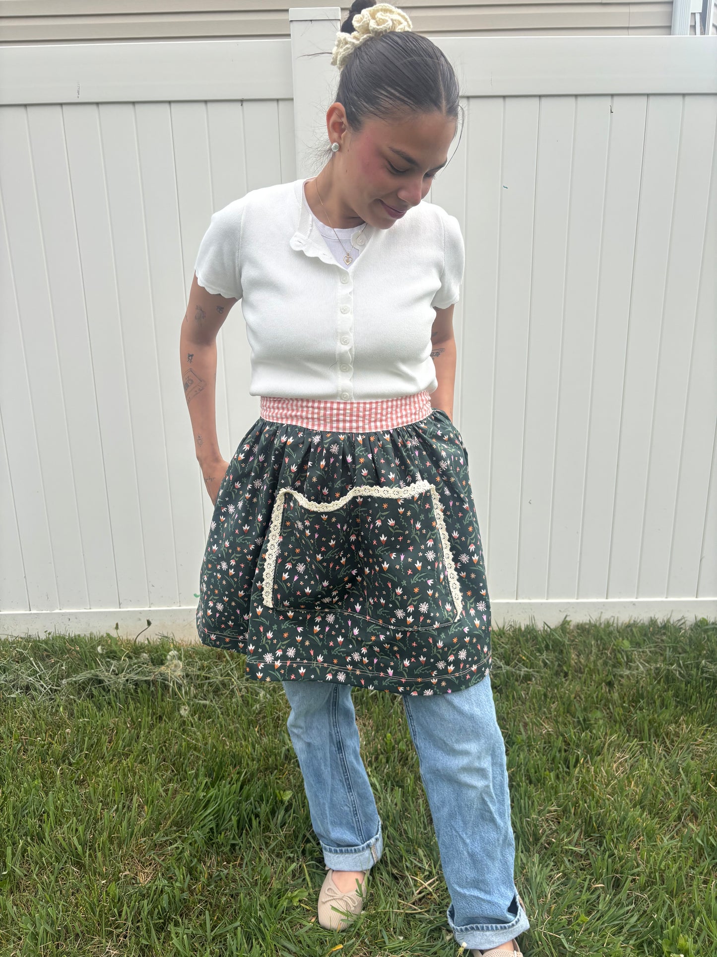 The Wildflower Half Apron.