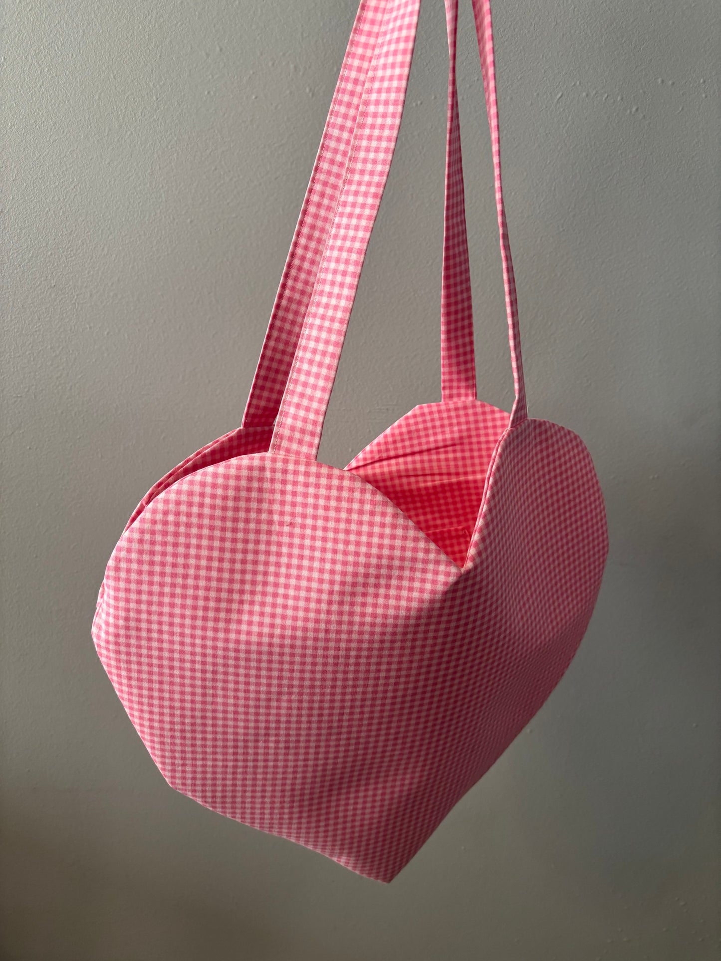 Pinkie Gingham Heart Shaped Bag.