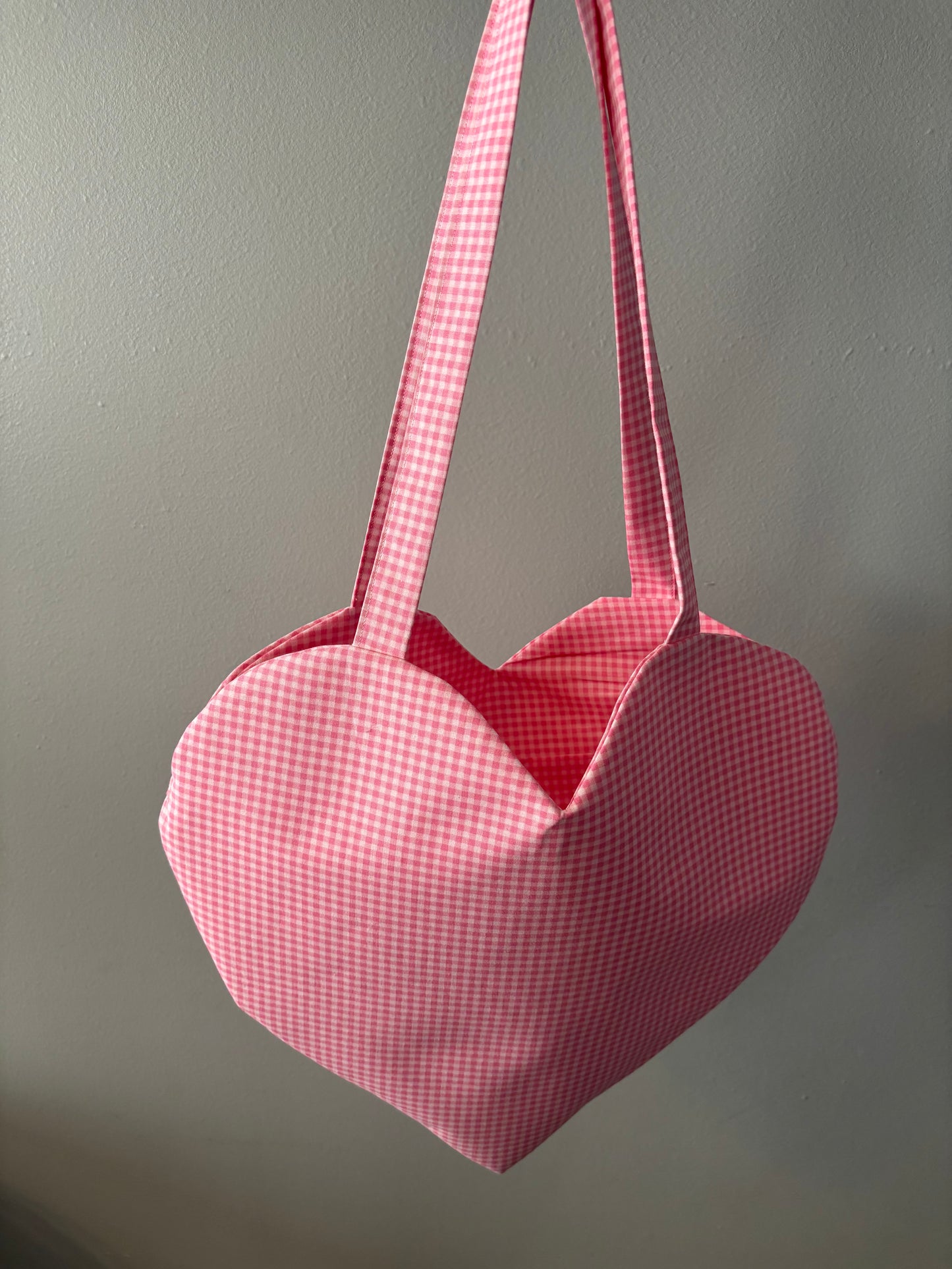 Pinkie Gingham Heart Shaped Bag.